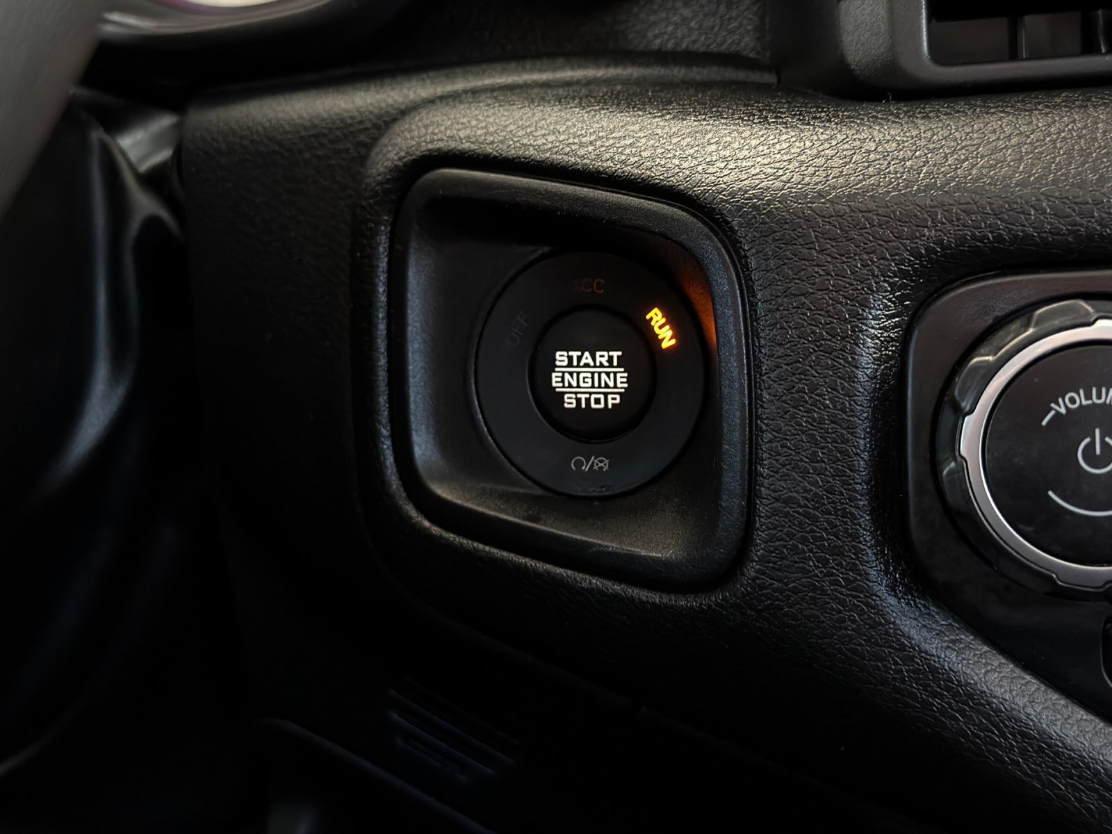 Used 2024 Jeep Wrangler Unlimited Sport AWD/4WD image 20
