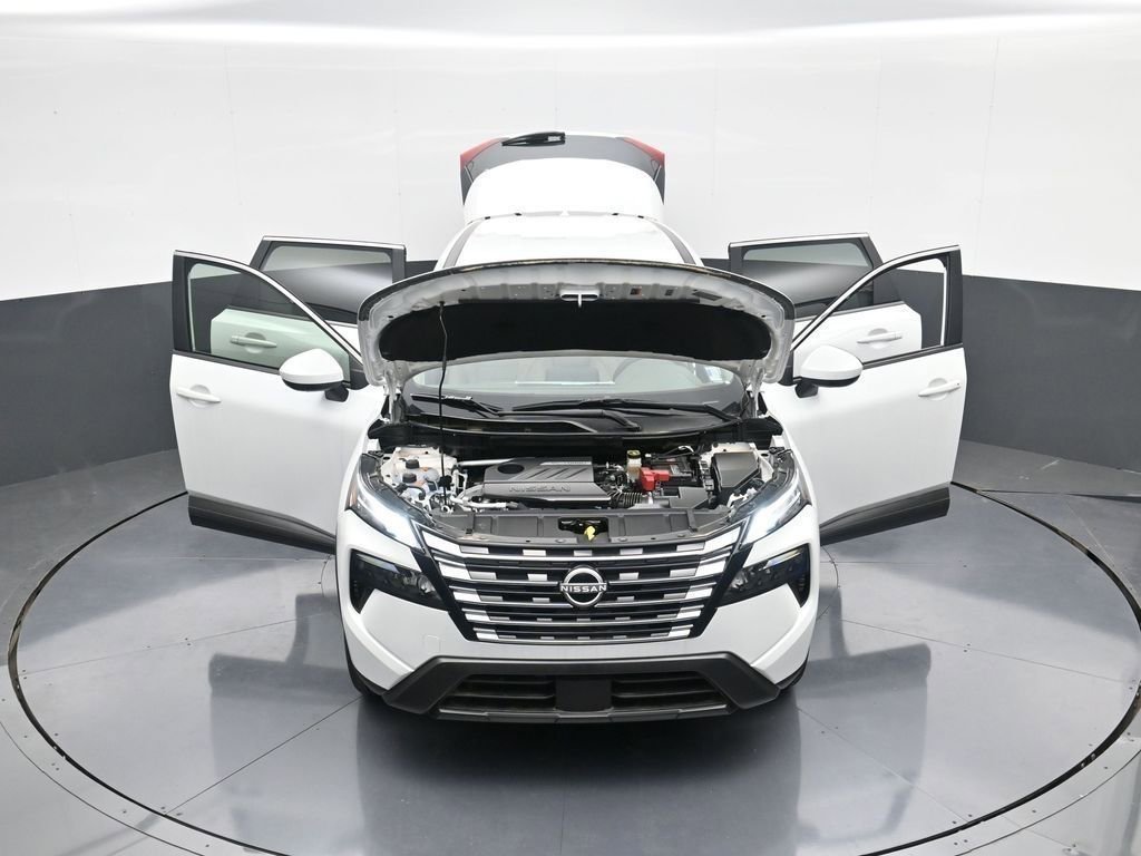New 2025 Nissan Rogue SV image 33