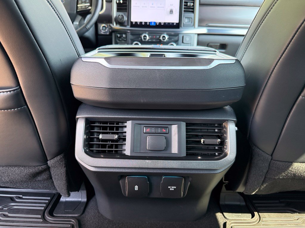 Used 2025 Ford F150 Platinum w/ FX4 Off-Road Package AWD/4WD image 31
