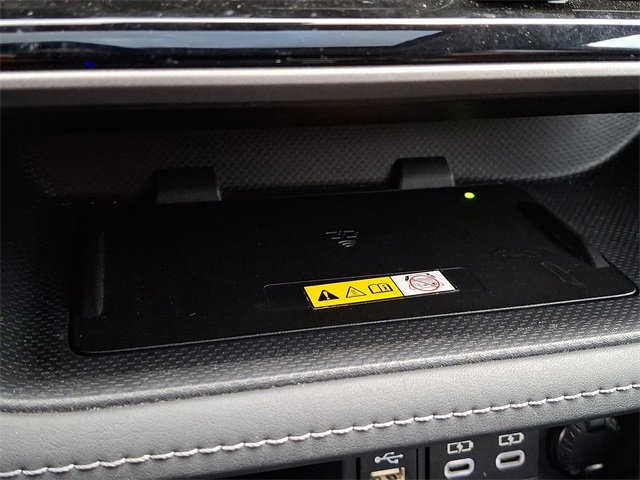 Used 2023 Toyota Highlander XLE image 29