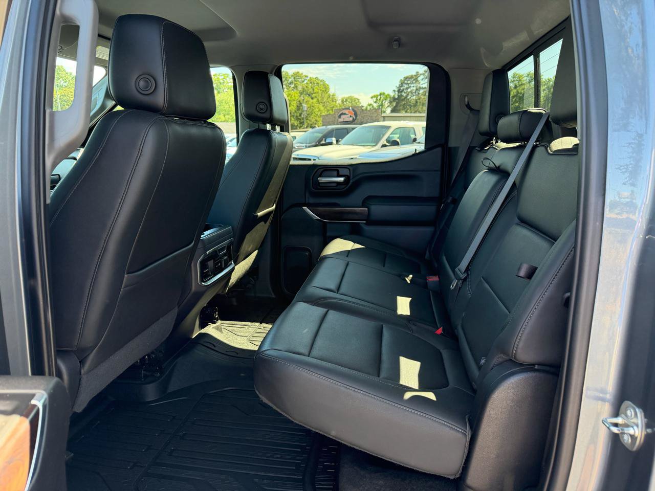Used 2019 GMC Sierra 1500 SLT w/ SLT Premium Package AWD/4WD image 10