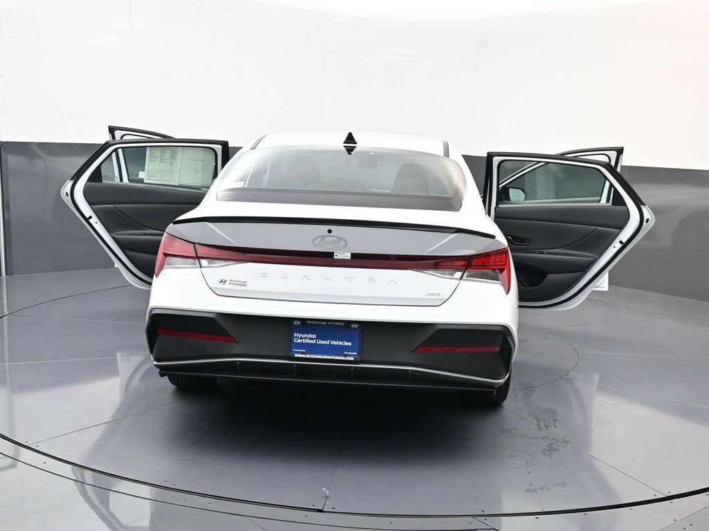 Certified 2025 Hyundai Elantra SEL FWD image 29