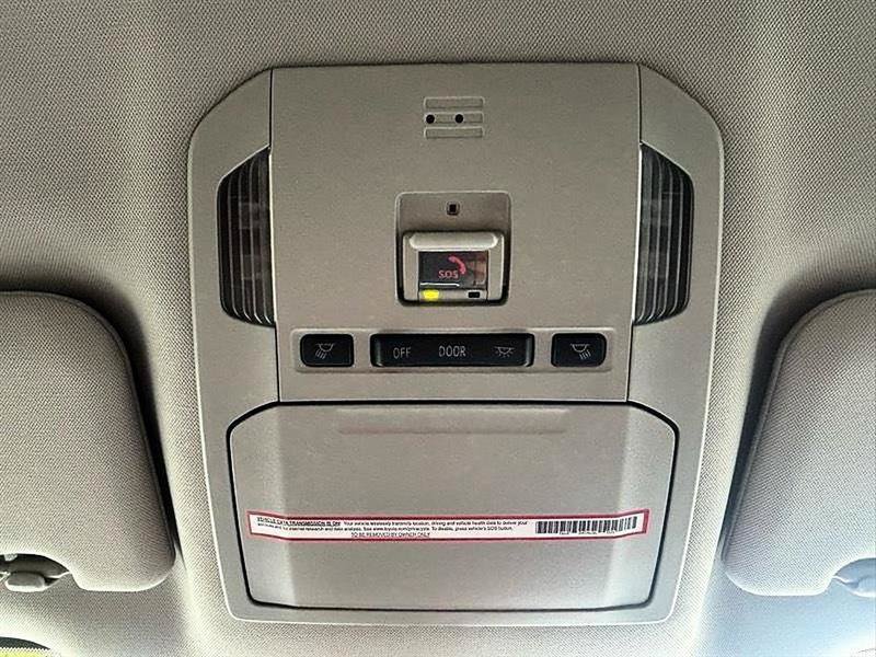 Used 2023 Toyota Highlander LE FWD image 30