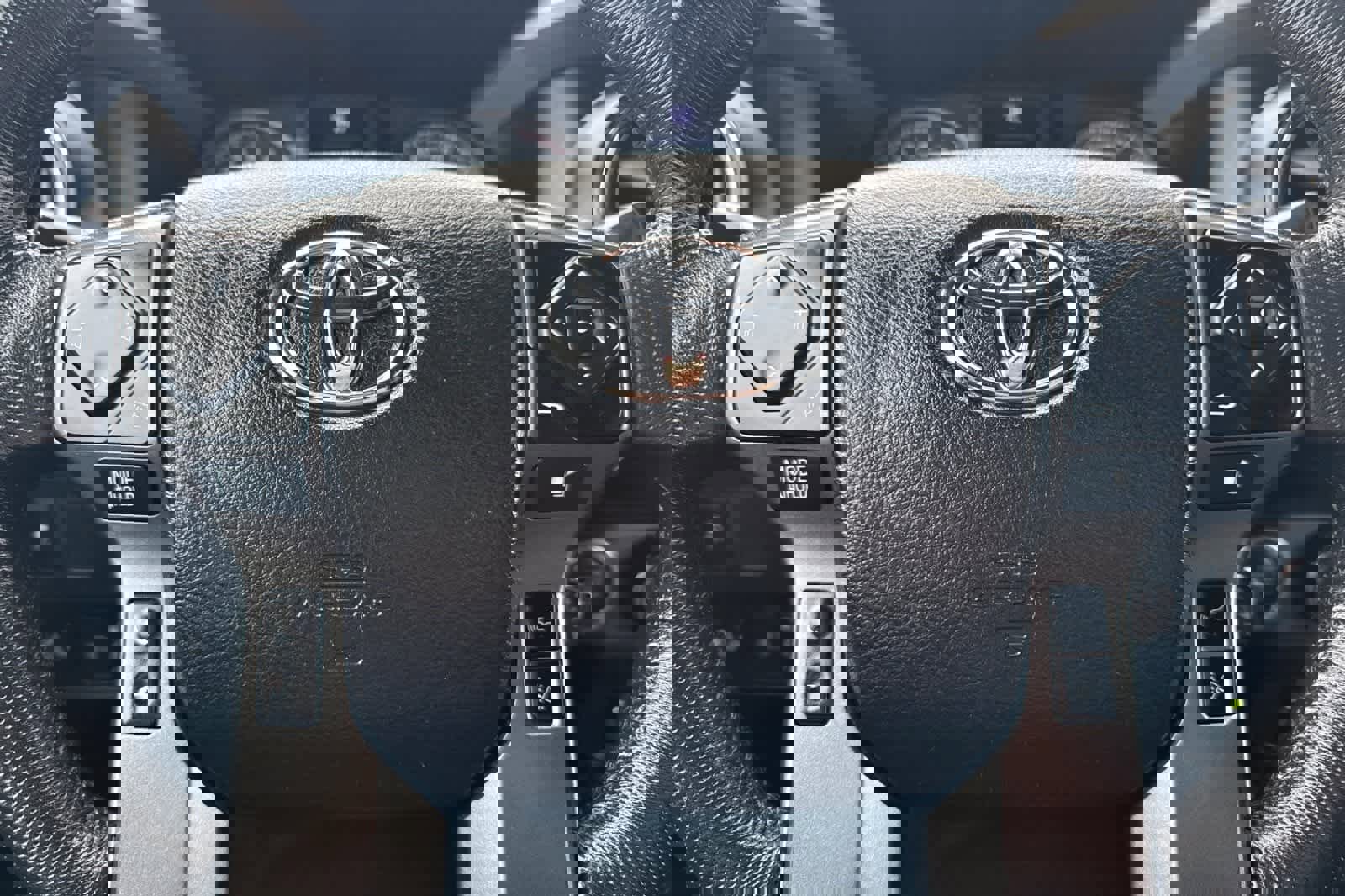 Used 2021 Toyota Tacoma TRD Off-Road image 23