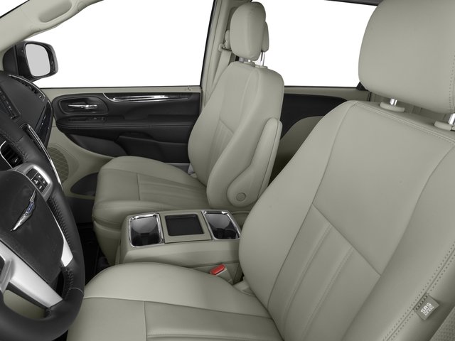 Certified 2016 Chrysler Town & Country Touring w/ Driver Convenience Group FWD image 9