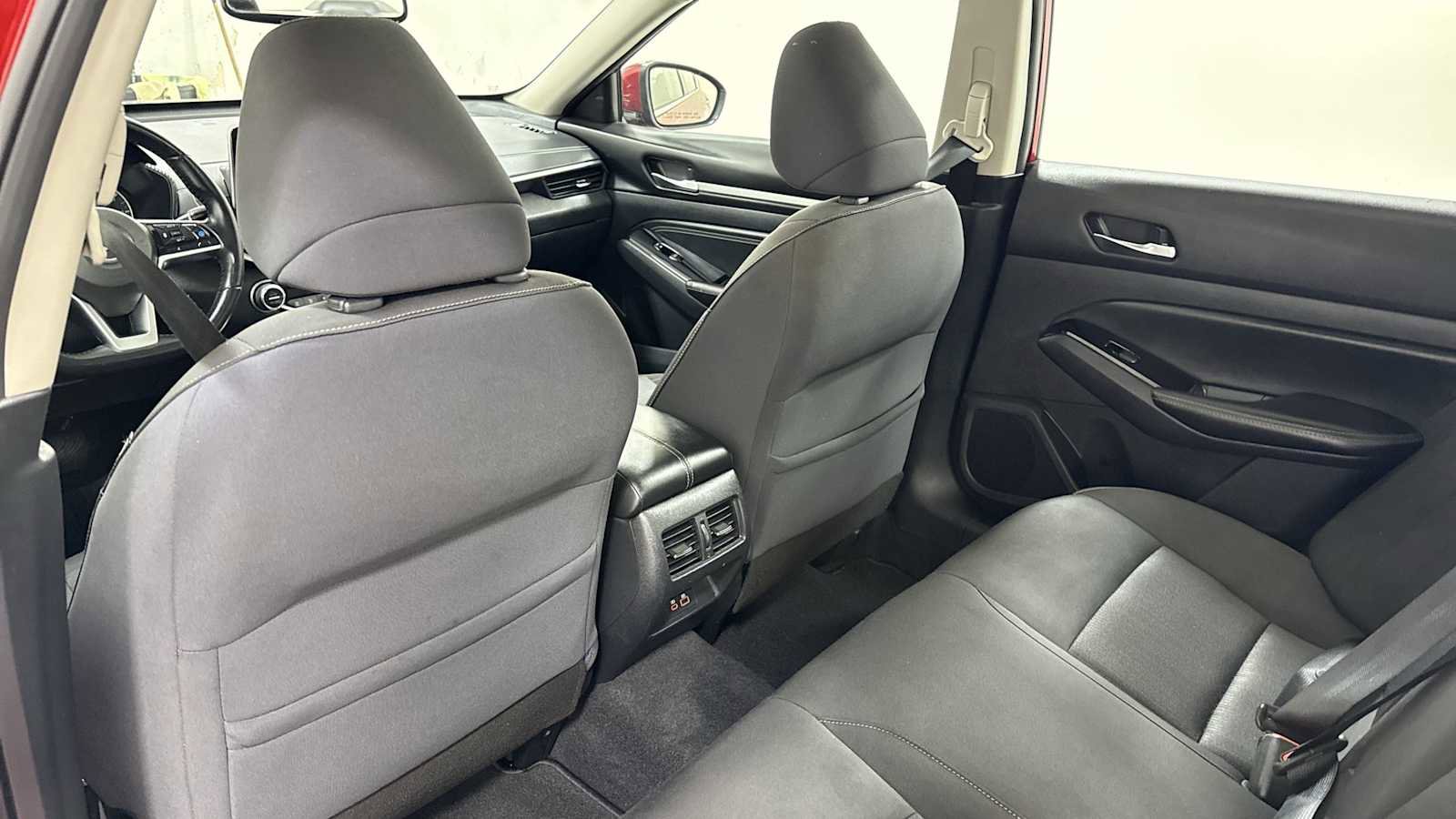 Used 2020 Nissan Altima 2.5 SV image 25