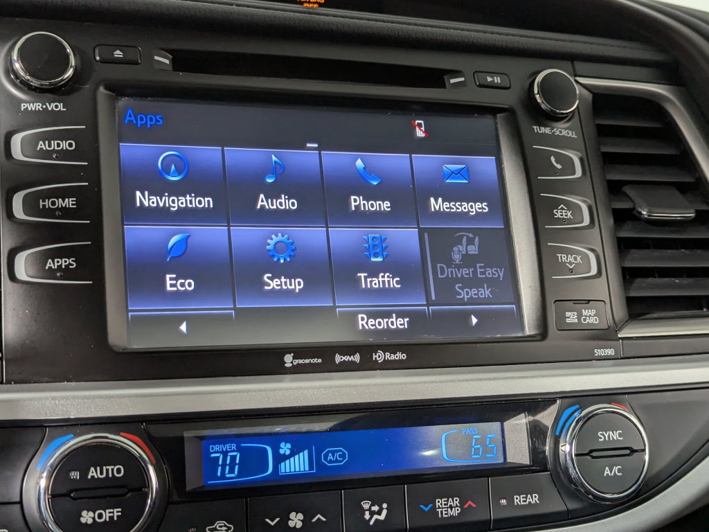 Used 2019 Toyota Highlander XLE AWD/4WD image 37