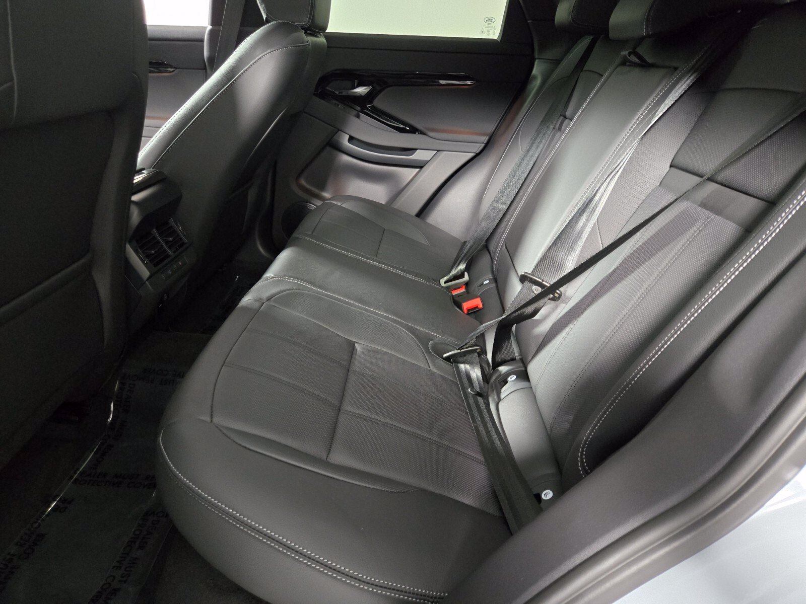 New 2026 Land Rover Range Rover Evoque Hoxton AWD/4WD image 5