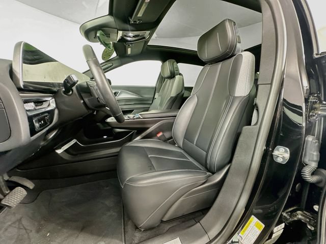 Used 2024 Cadillac Lyriq Tech w/ Driver Assist Package AWD/4WD image 4