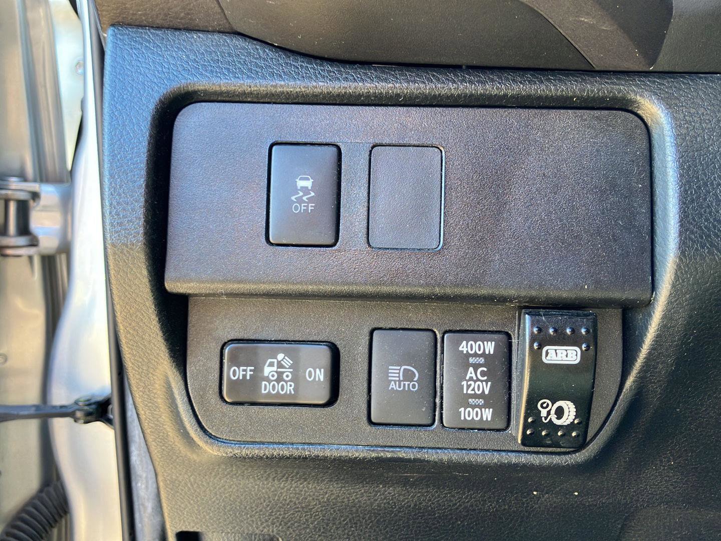 Used 2022 Toyota Tacoma TRD Off-Road w/ Technology Package image 30