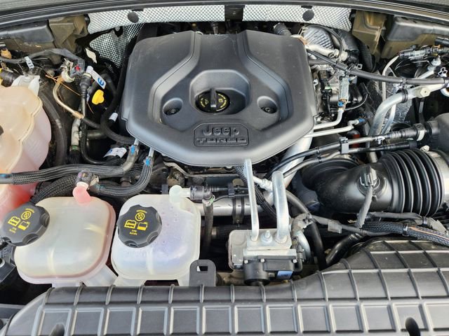 Used 2022 Jeep Grand Cherokee Summit AWD/4WD image 33