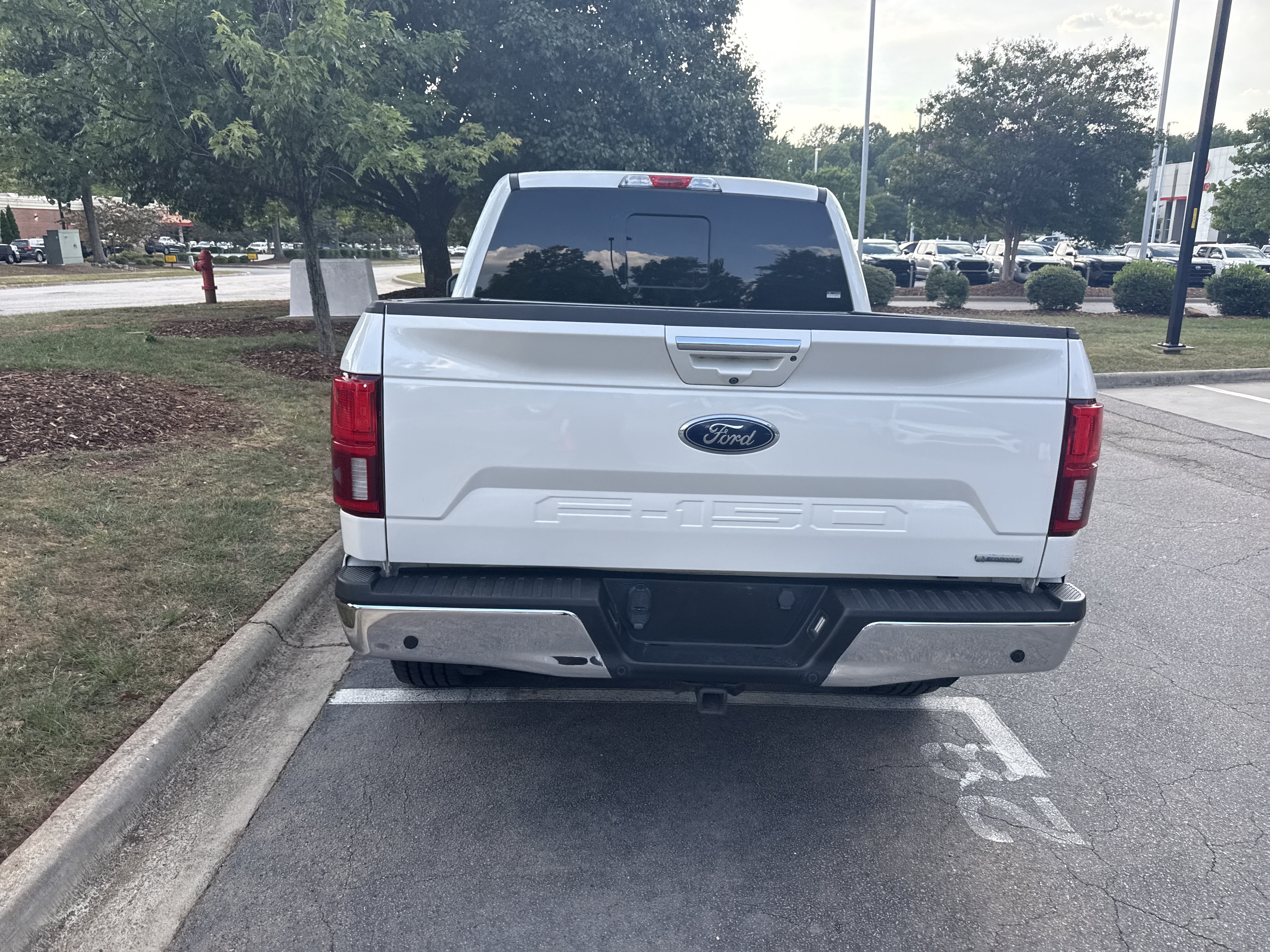 Used 2018 Ford F150 Lariat AWD/4WD image 9