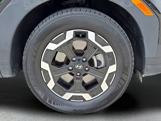 Used 2025 Hyundai Santa Fe SEL FWD image 7