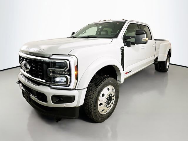 New 2026 Ford F450 Platinum w/ FX4 Off-Road Package image 3
