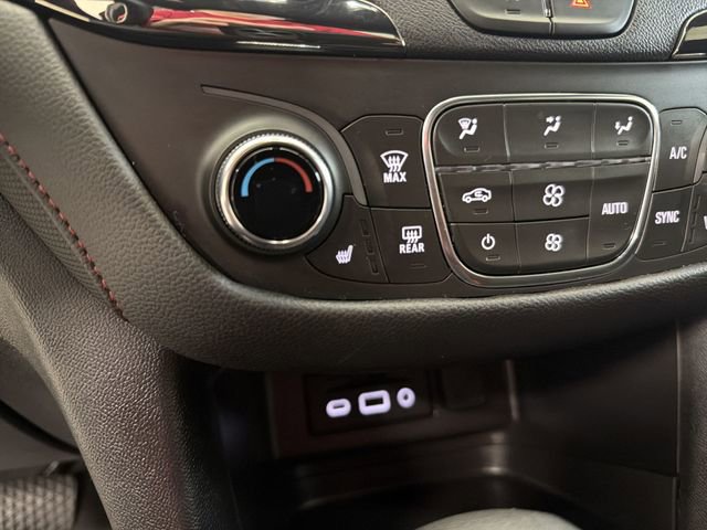 Used 2023 Chevrolet Equinox RS w/ RS Leather Package image 31