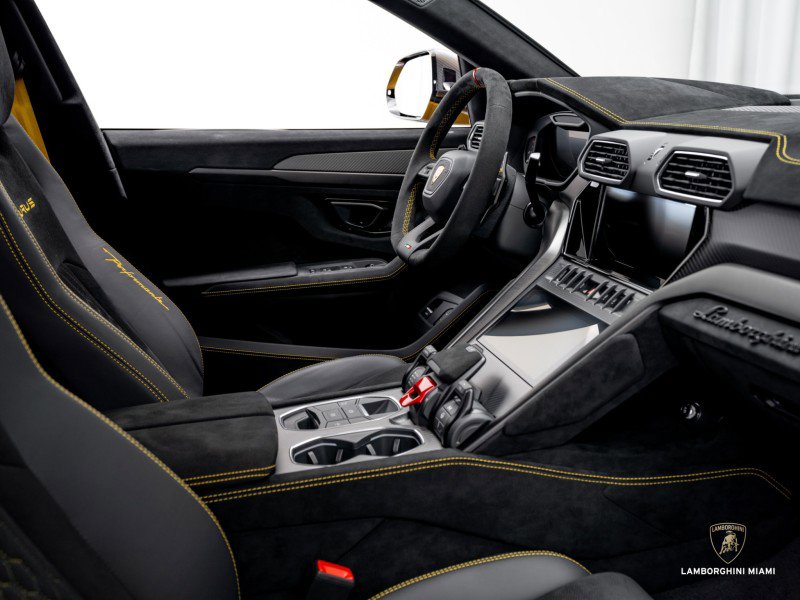 Used 2024 Lamborghini Urus Performante image 55