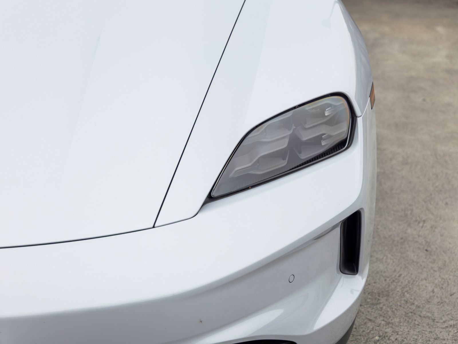 Certified 2025 Porsche Taycan RWD image 16
