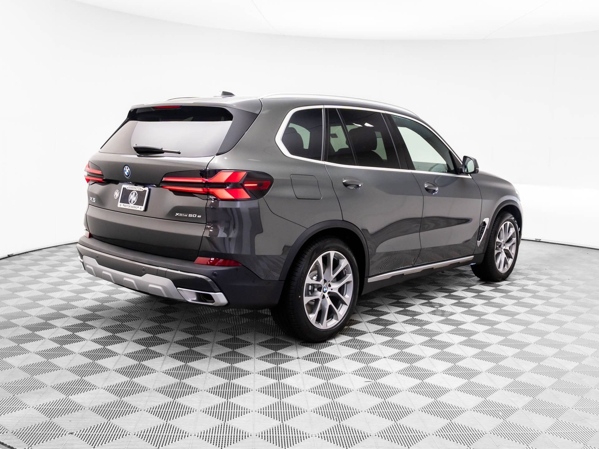 Used 2026 BMW X5 xDrive50e w/ Executive Package AWD/4WD image 6