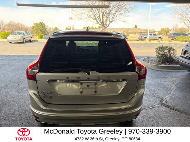Used 2017 Volvo XC60 T5 Inscription w/ Preferred Option Package image 11
