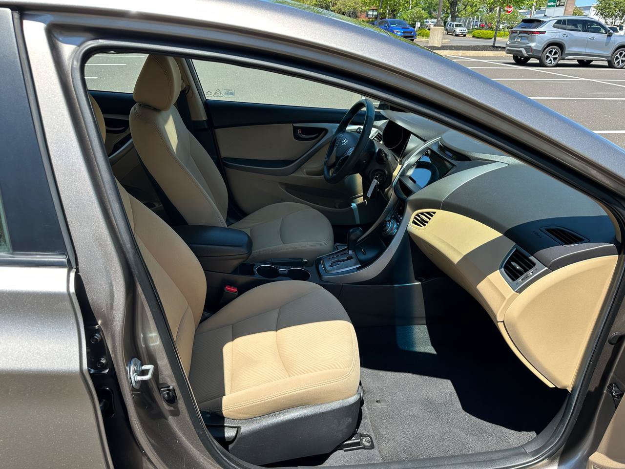 Used 2013 Hyundai Elantra GLS w/ Preferred Pkg FWD image 16