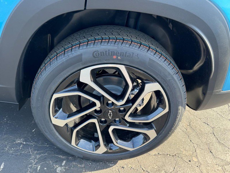 New 2026 Chevrolet Trax RS w/ Sunroof Package FWD image 6