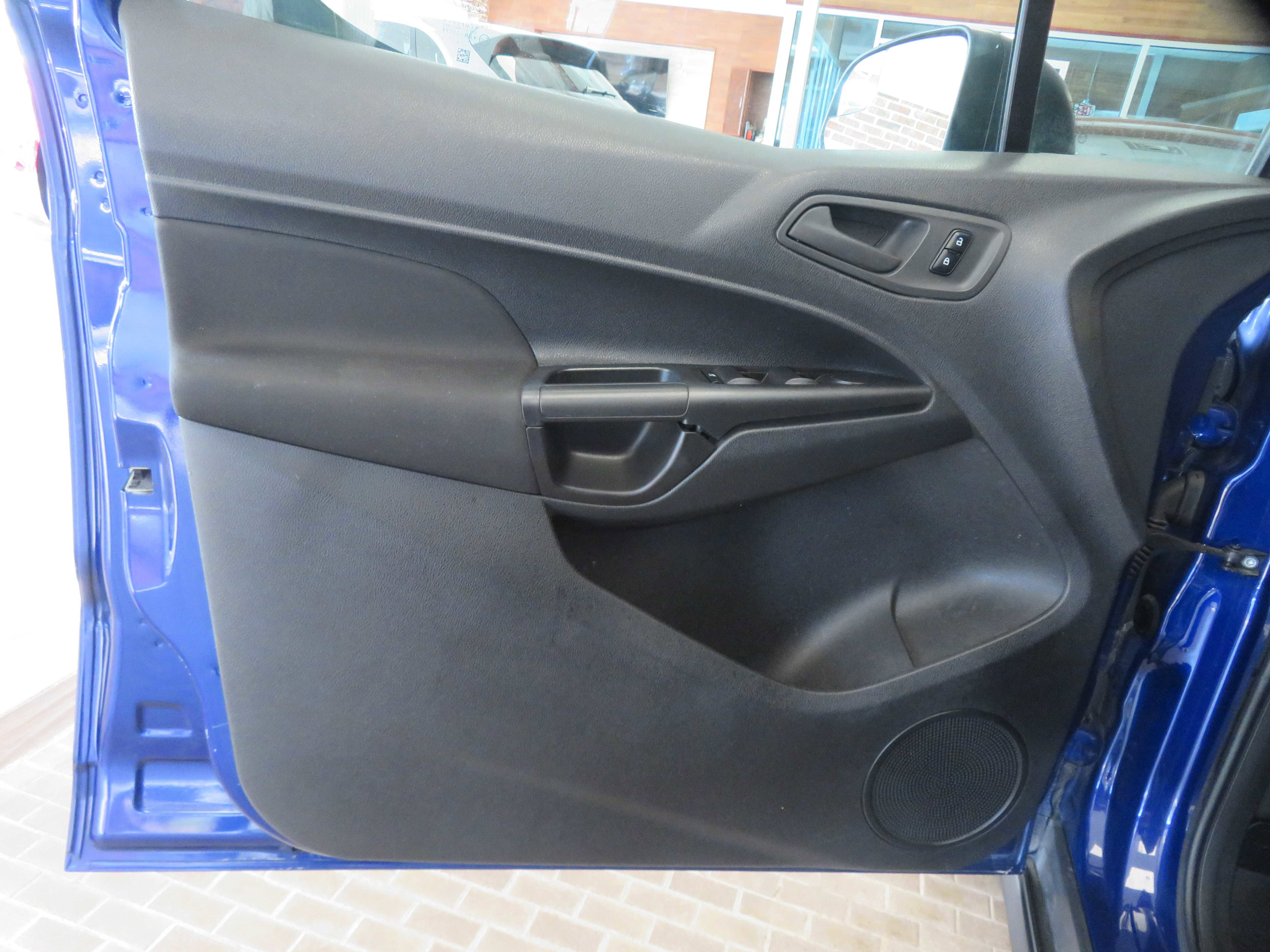 Used 2016 Ford Transit Connect XL image 13