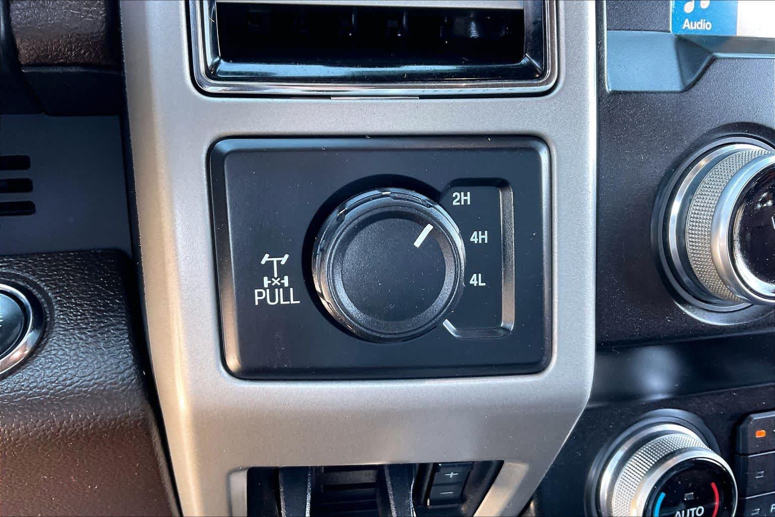 Used 2019 Ford F350 King Ranch w/ King Ranch Ultimate Package AWD/4WD image 33