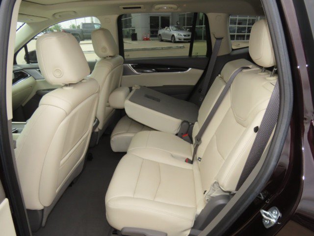 Used 2020 Cadillac XT6 Premium Luxury FWD image 18