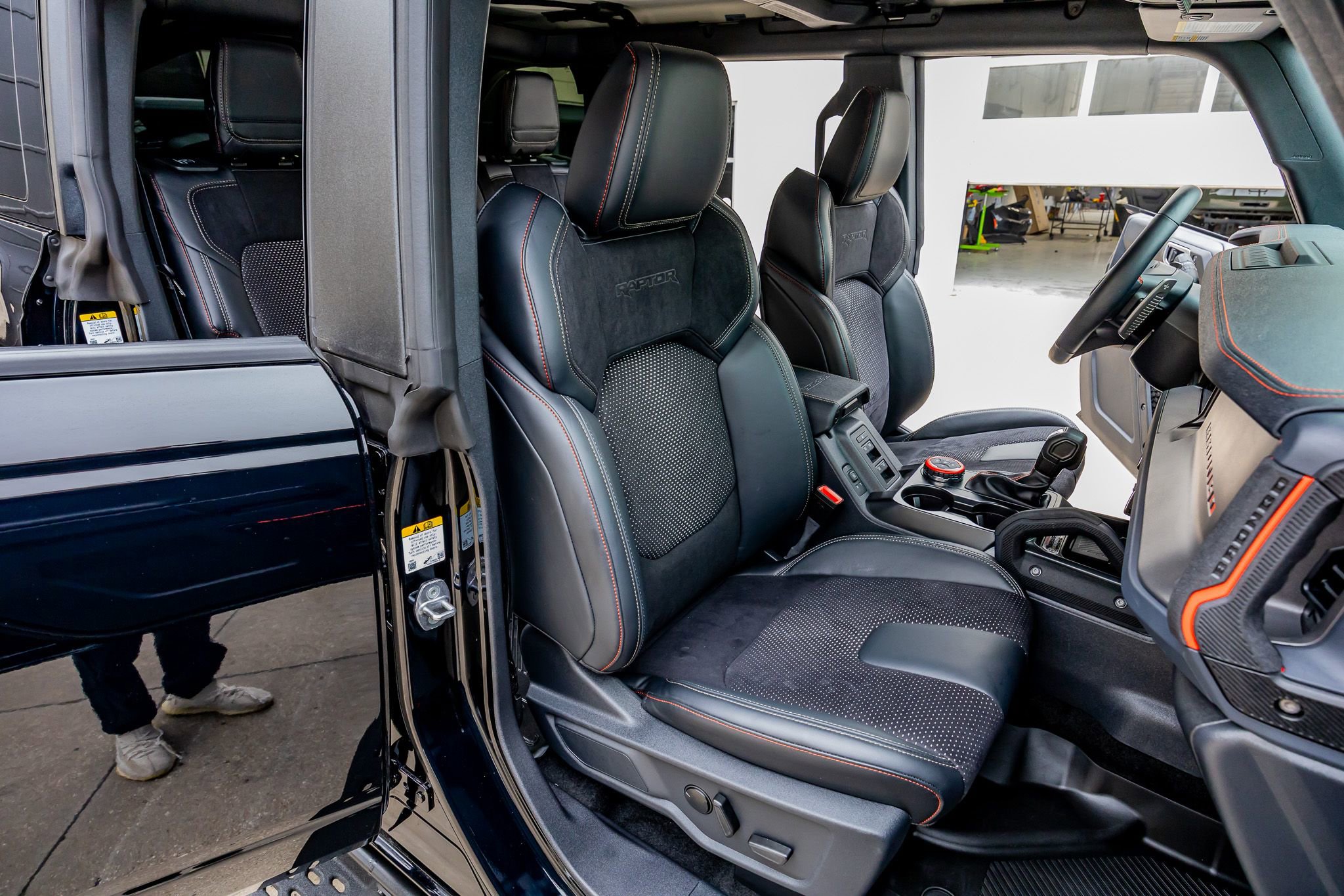 Used 2025 Ford Bronco Raptor image 32