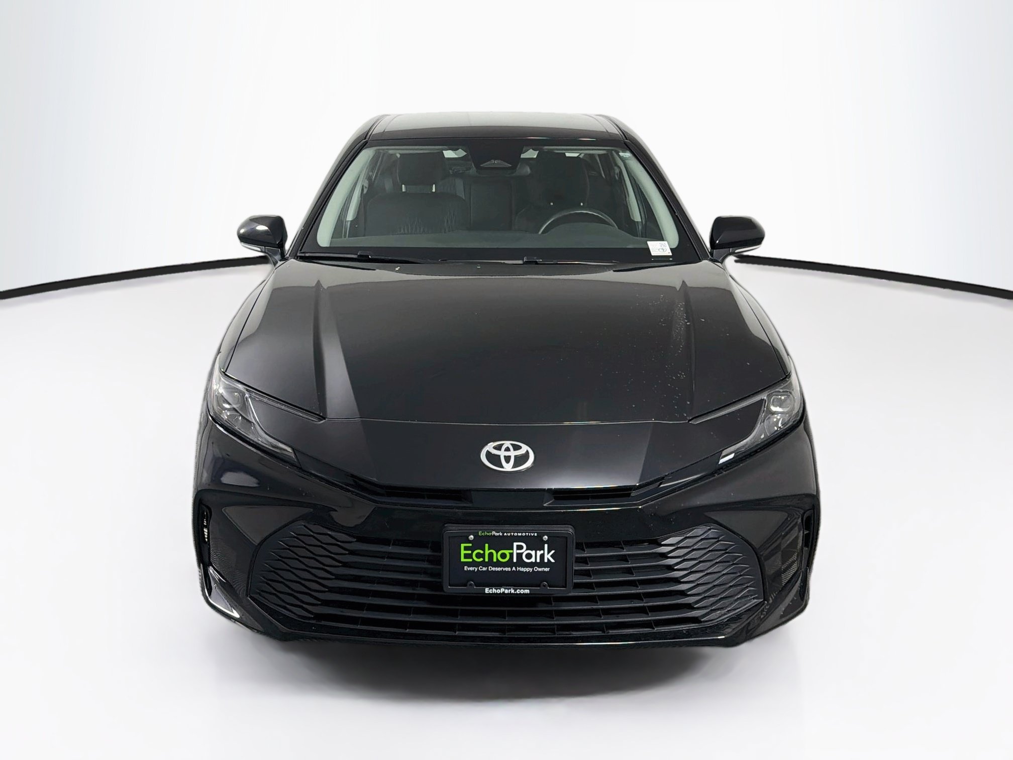 Used 2025 Toyota Camry LE FWD image 2
