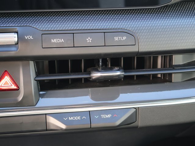 Used 2025 Kia K4 GT-Line w/ GT-Line Premium Package image 26