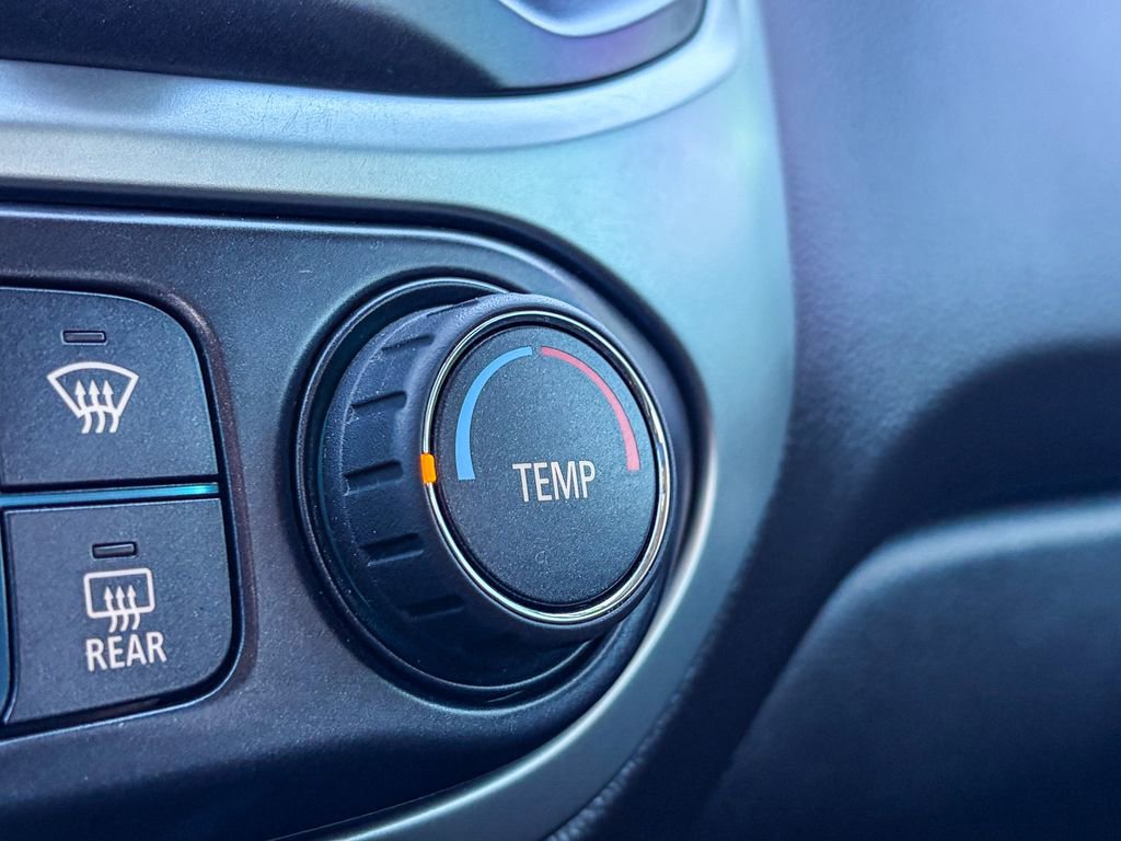 Used 2016 Chevrolet Colorado LT w/ LT Convenience Package image 29