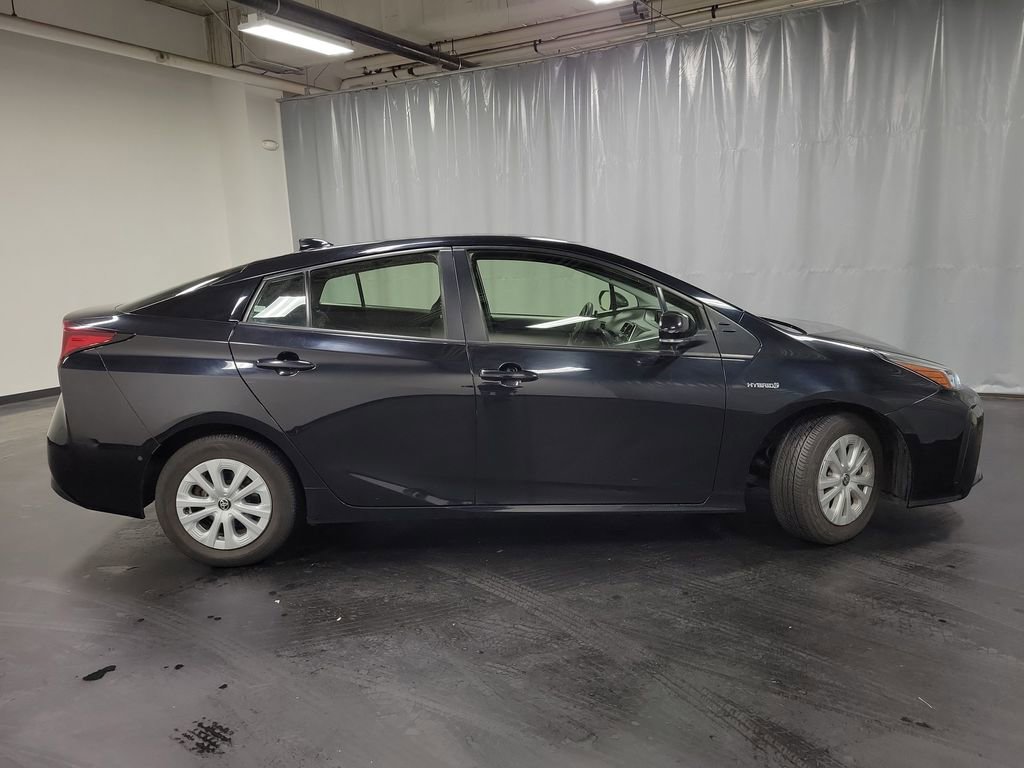 Used 2022 Toyota Prius LE image 9