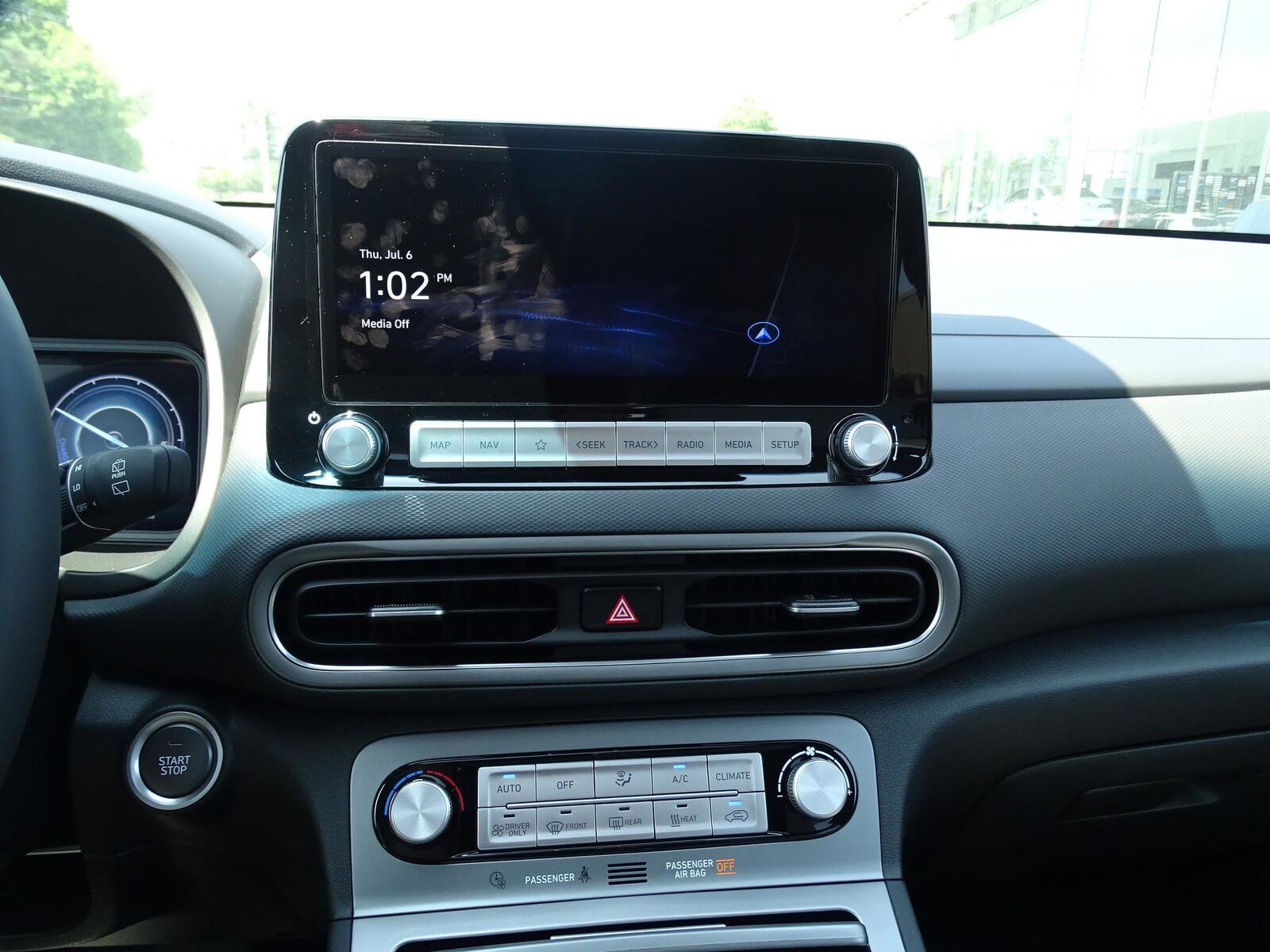 New 2023 Hyundai Kona Limited image 9