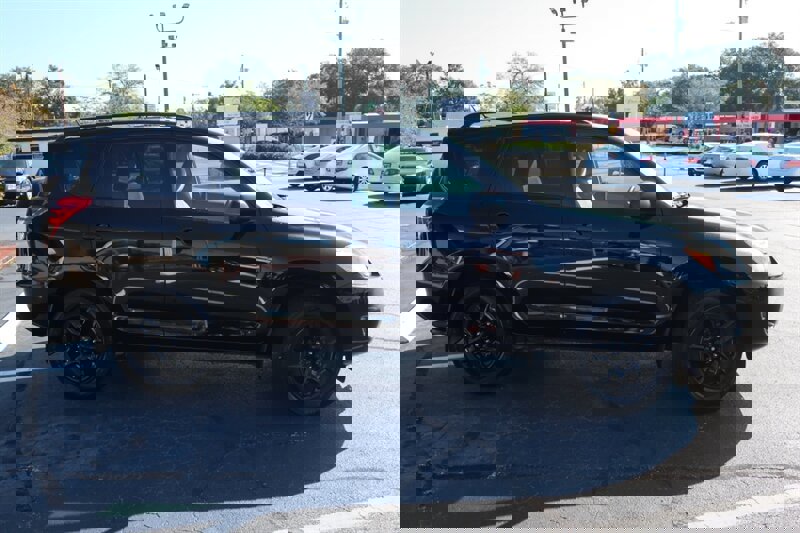 Used 2012 Toyota RAV4 4WD w/ Value Pkg image 4