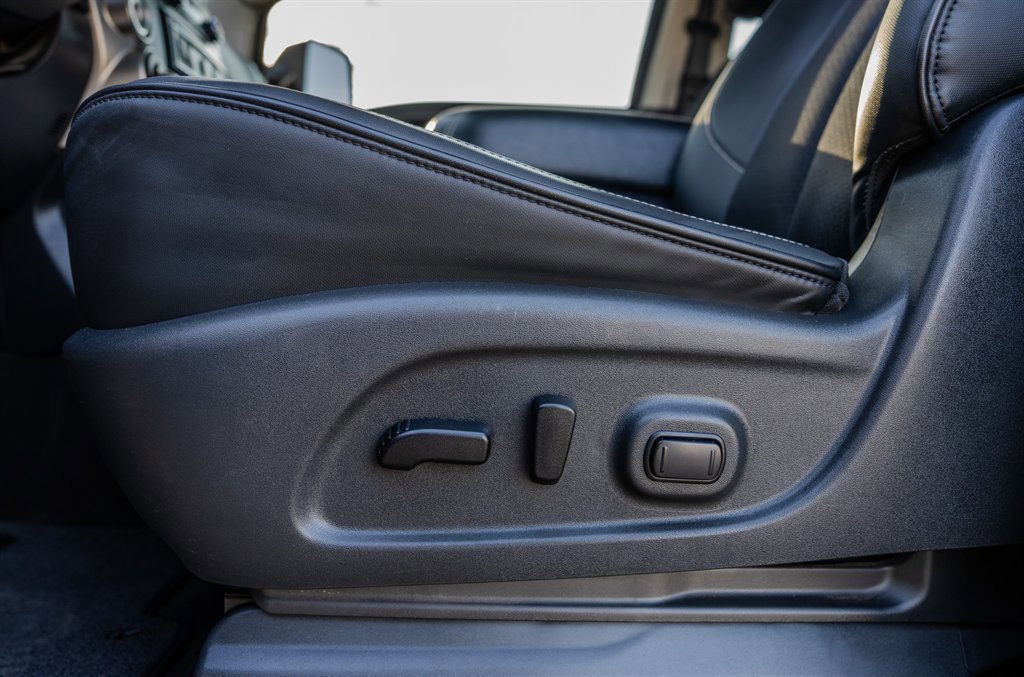 Used 2018 Nissan Titan PRO-4X image 26