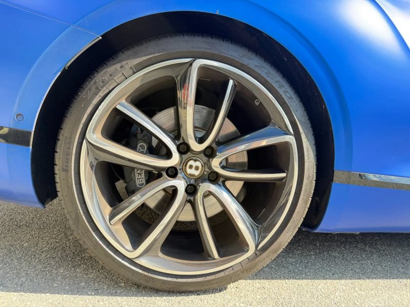 Used 2020 Bentley Continental GT AWD/4WD image 32