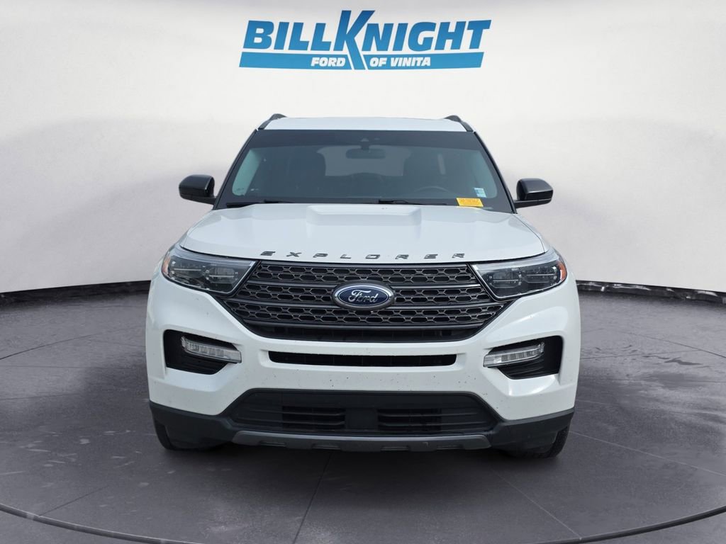 Used 2022 Ford Explorer XLT w/ Equipment Group 202A AWD/4WD image 8