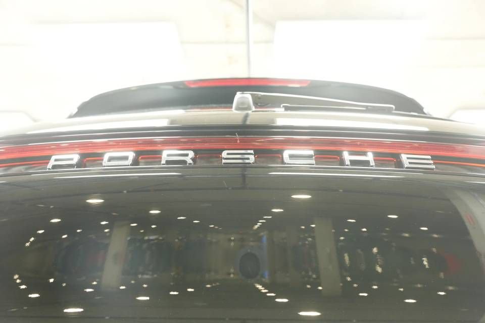 Certified 2026 Porsche Macan AWD/4WD image 38