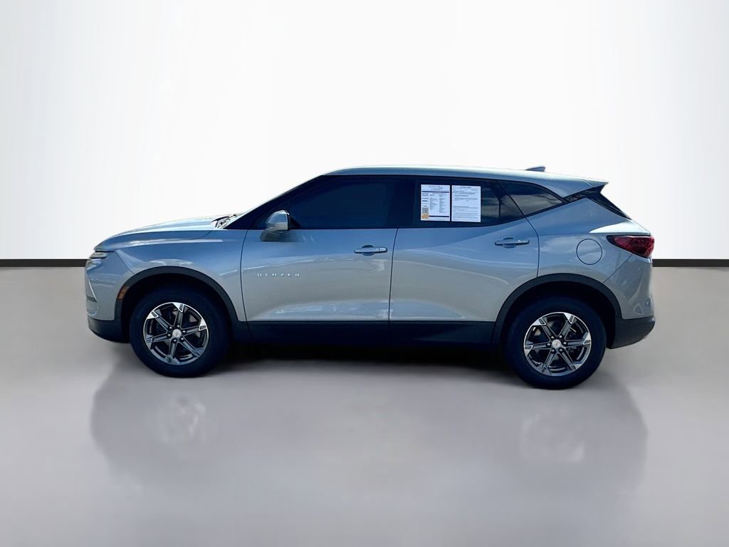 Used 2024 Chevrolet Blazer LT AWD/4WD image 4
