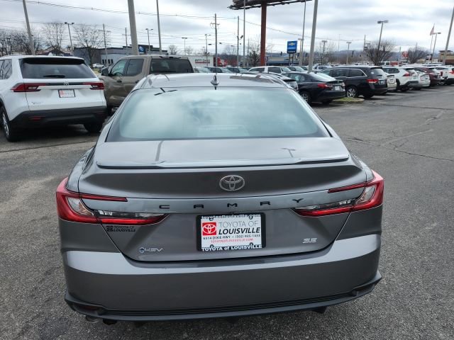 Certified 2025 Toyota Camry SE image 5