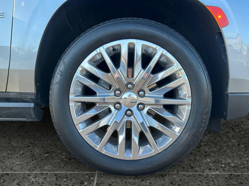 Used 2023 Chevrolet Tahoe High Country w/ Premium Package 2 AWD/4WD image 9