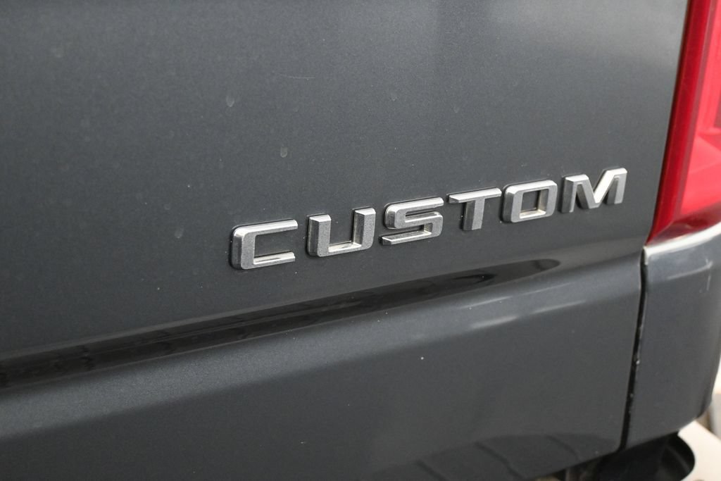Used 2022 Chevrolet Silverado 1500 Custom w/ Safety Confidence Package AWD/4WD image 30