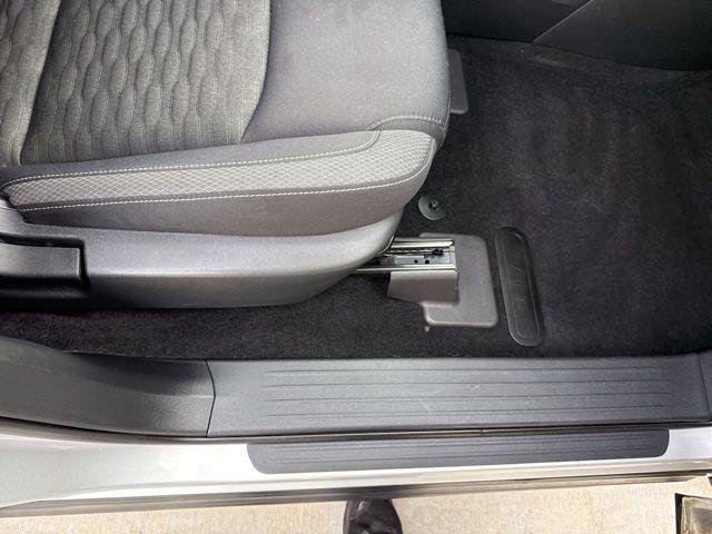 Used 2022 Nissan Pathfinder S image 37