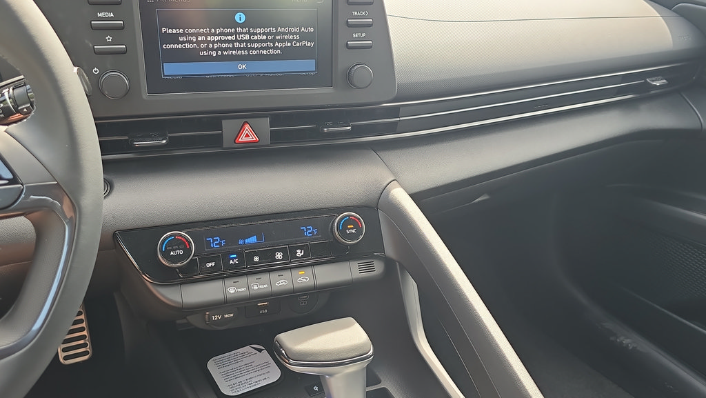 New 2026 Hyundai Elantra Sport FWD image 21