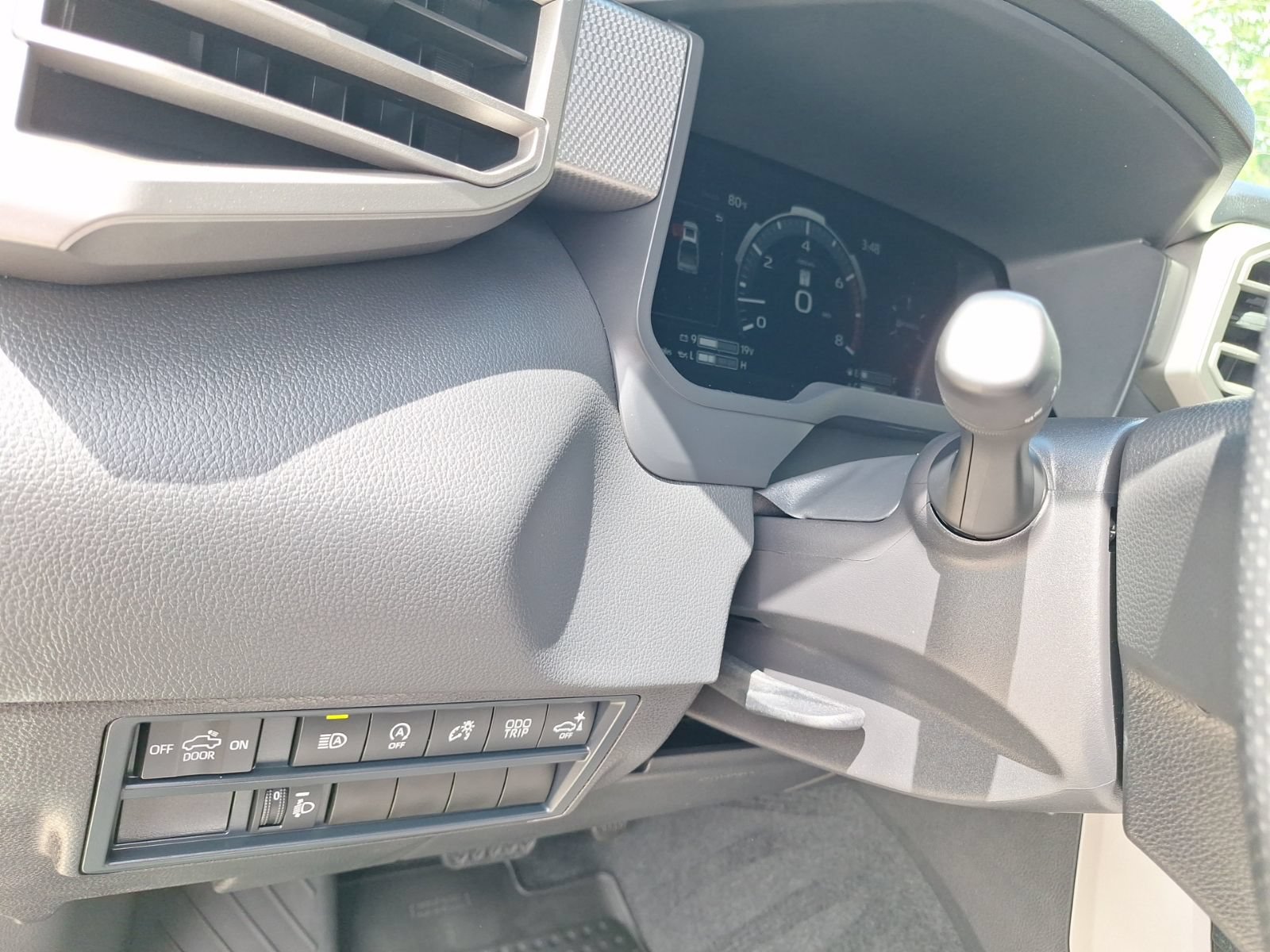 Used 2026 Toyota Tundra Limited AWD/4WD image 19