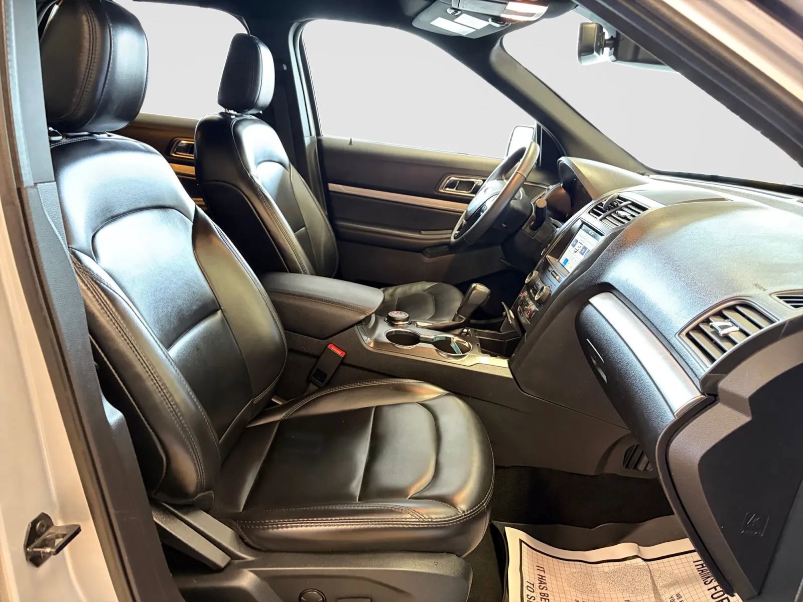 Used 2019 Ford Explorer XLT w/ Equipment Group 202A image 56