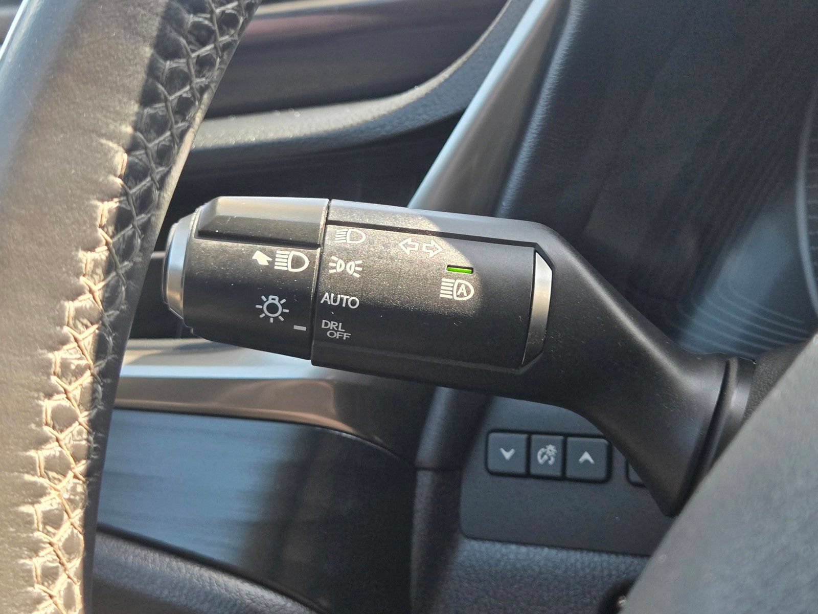 Used 2020 Lexus ES 350 w/ Premium Package FWD image 25