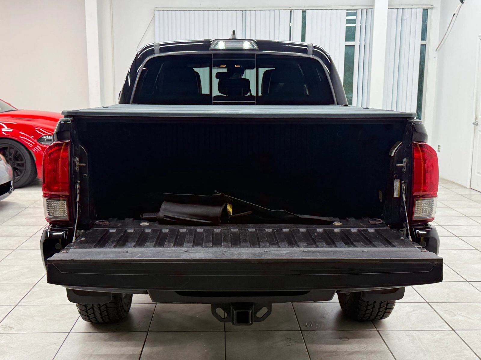 Used 2018 Toyota Tacoma TRD Sport AWD/4WD image 20
