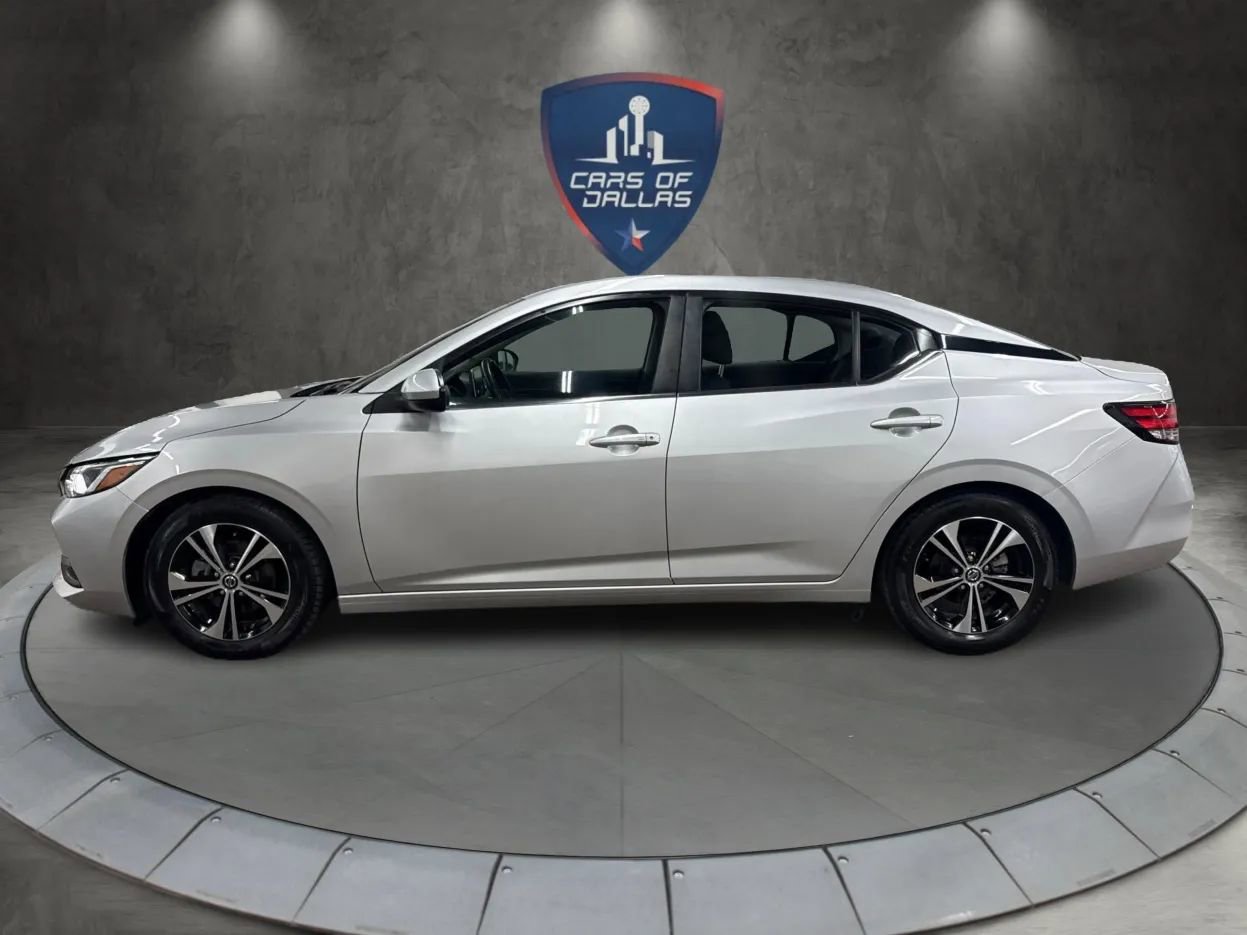 Used 2021 Nissan Sentra SV image 2